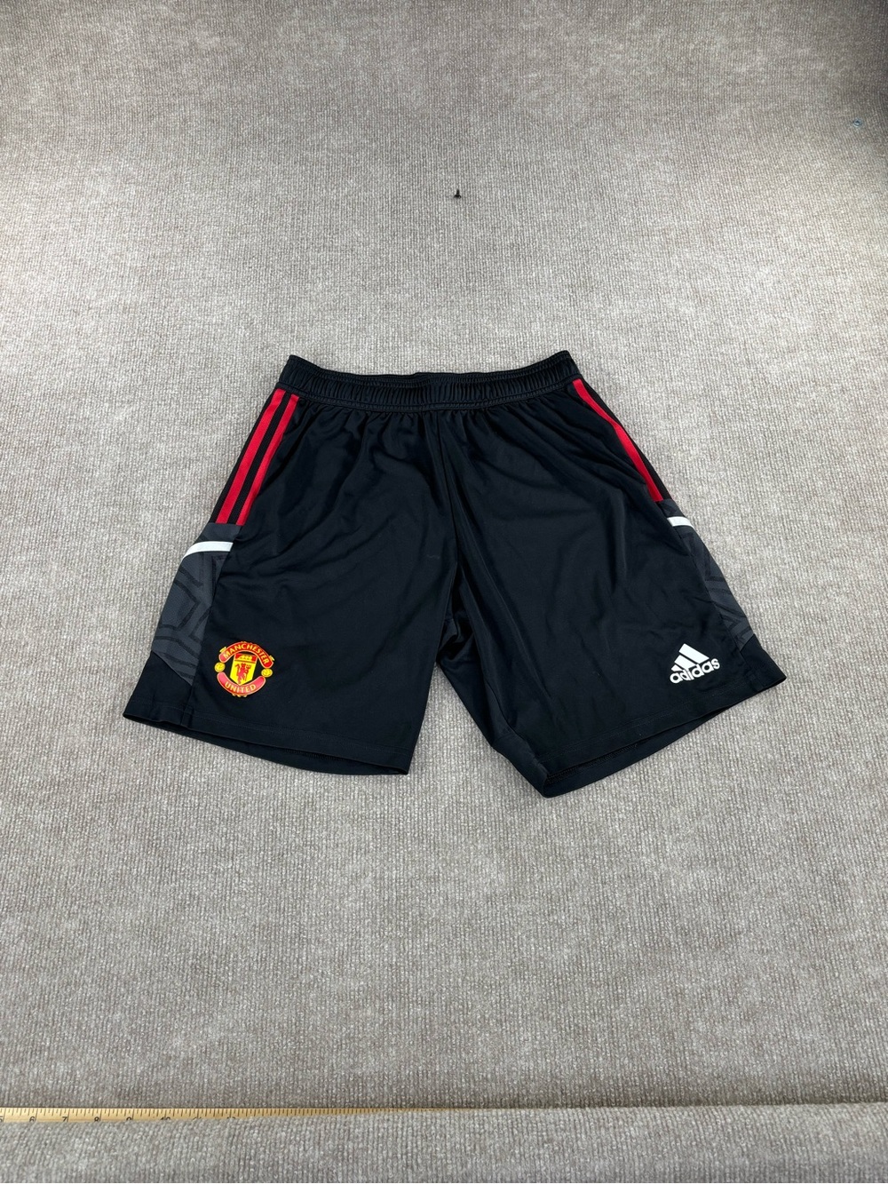 Adidas Manchester United Mens Medium Condivo Soccer Gym Shorts Black